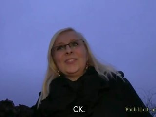 Blonde with glasses fucking outdoor in dusk